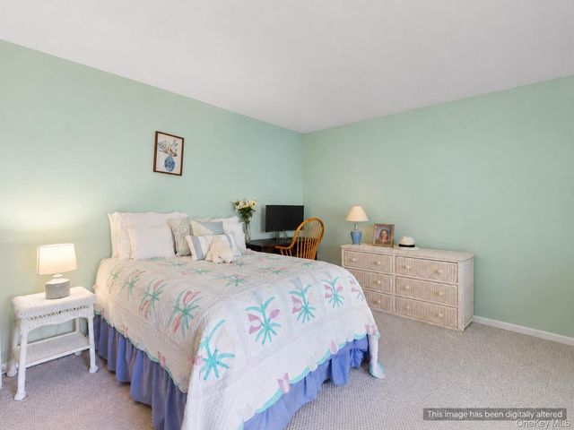 5045 Main Bayview Road, Southold, NY 11971