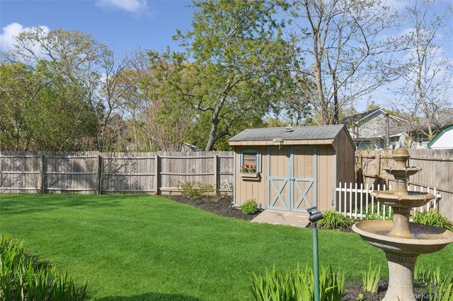 5045 Main Bayview Road, Southold, NY 11971