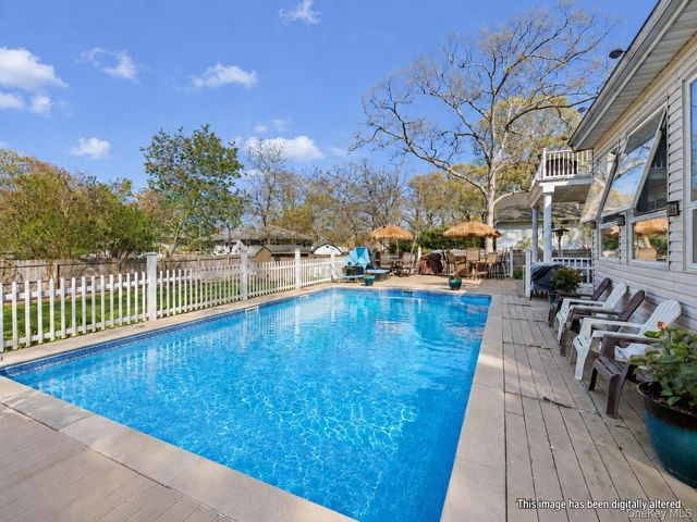 5045 Main Bayview Road, Southold, NY 11971