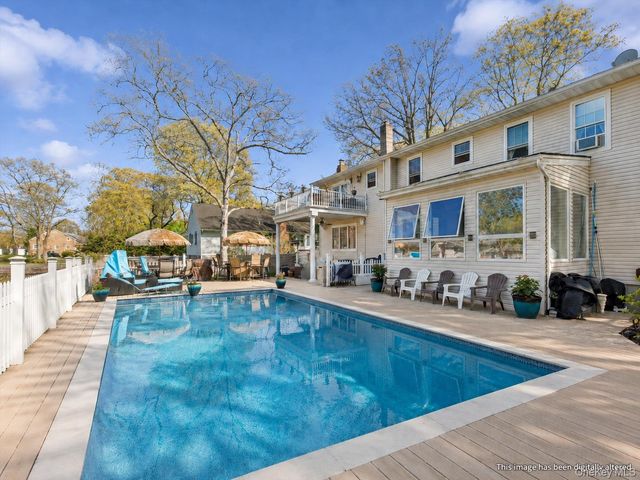 5045 Main Bayview Road, Southold, NY 11971