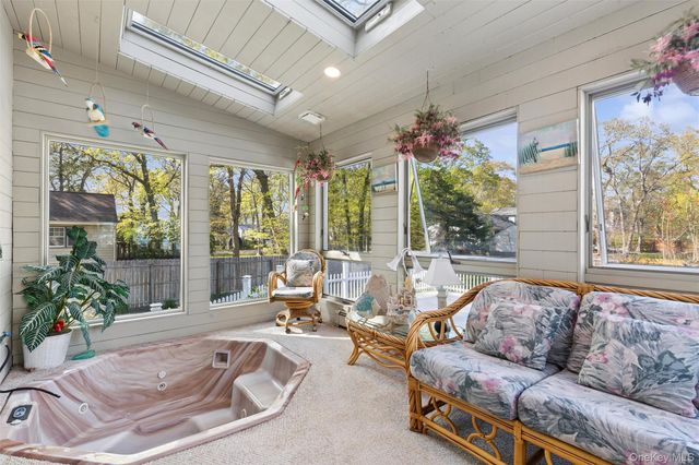 5045 Main Bayview Road, Southold, NY 11971