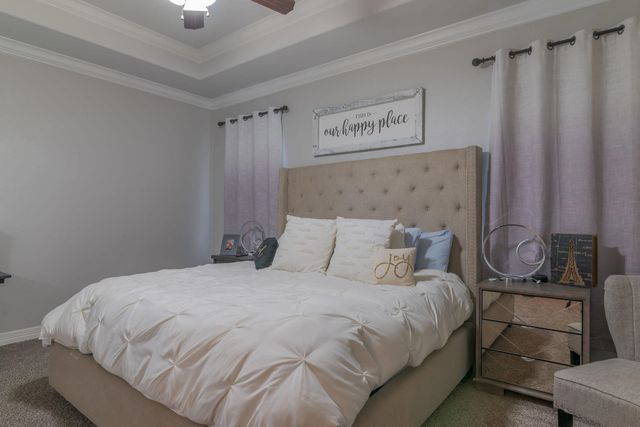 106 Champions Dr, Hallsville, TX 75650