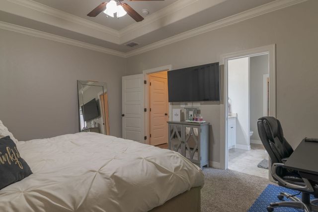 106 Champions Dr, Hallsville, TX 75650