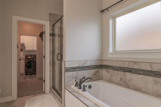 106 Champions Dr, Hallsville, TX 75650