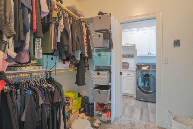 106 Champions Dr, Hallsville, TX 75650