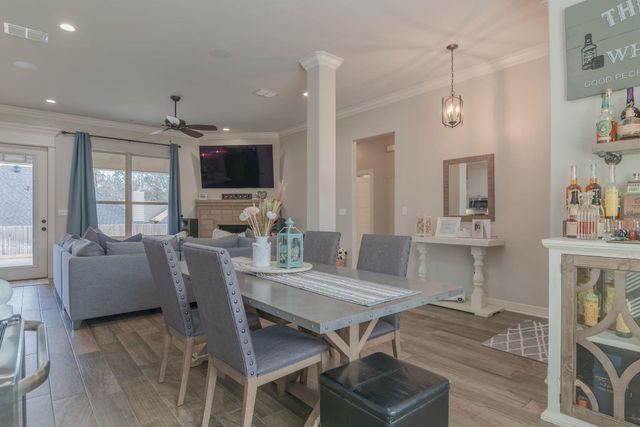 106 Champions Dr, Hallsville, TX 75650