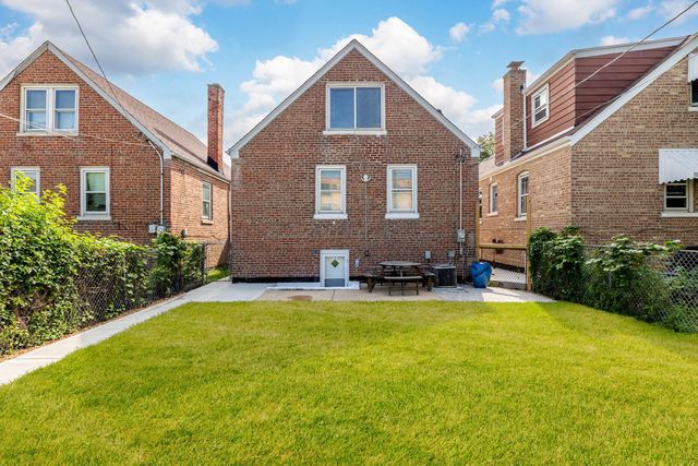 5636 S Kolmar Avenue, Chicago, IL 60629