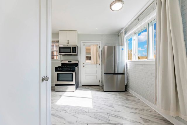 5636 S Kolmar Avenue, Chicago, IL 60629