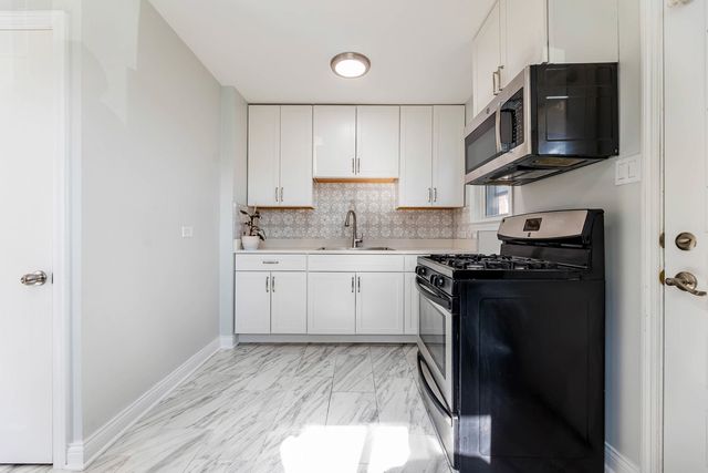 5636 S Kolmar Avenue, Chicago, IL 60629