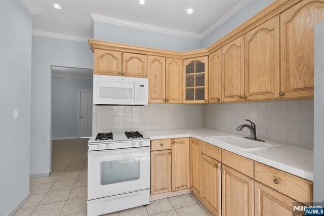 221 54th Street, West New York, NJ 07093