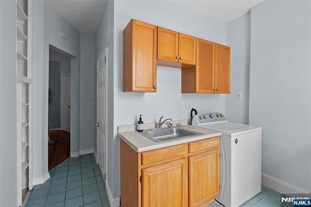 221 54th Street, West New York, NJ 07093