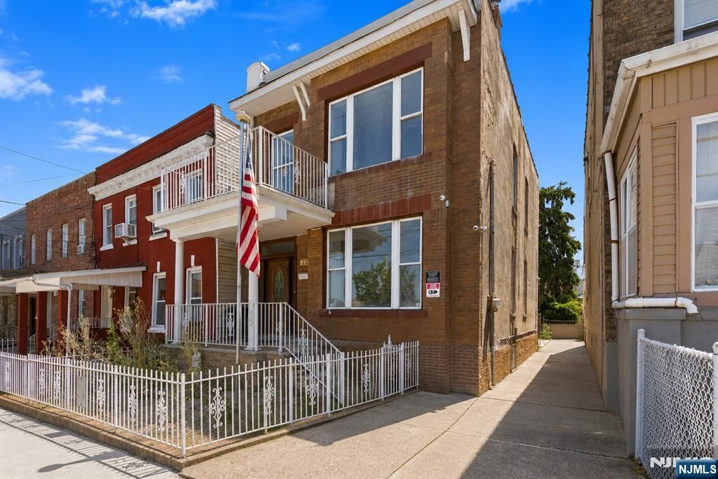 221 54th Street, West New York, NJ 07093