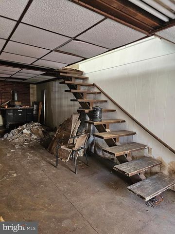 438 E MAHANOY ST, Mahanoy City, PA 17948