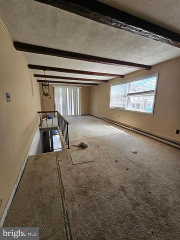 438 E MAHANOY ST, Mahanoy City, PA 17948