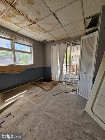438 E MAHANOY ST, Mahanoy City, PA 17948