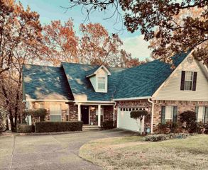 3 Shepard Hills Court, Little Rock, AR 72223