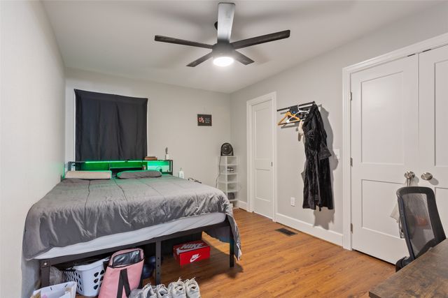 1500 S 10th Street, Waco, TX 76706