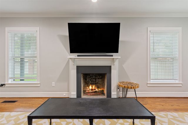 1500 S 10th Street, Waco, TX 76706