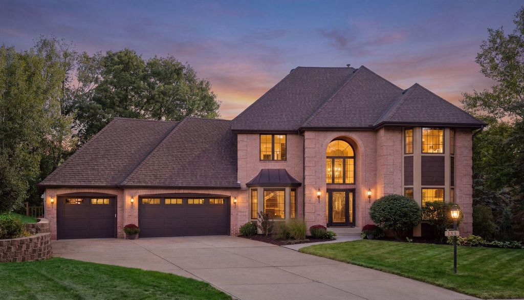 685 Valley View Court, Shoreview, MN 55126 — exterior