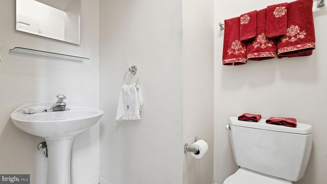 4 SPRING LAKE DR, Stafford, VA 22556