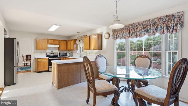 4 SPRING LAKE DR, Stafford, VA 22556