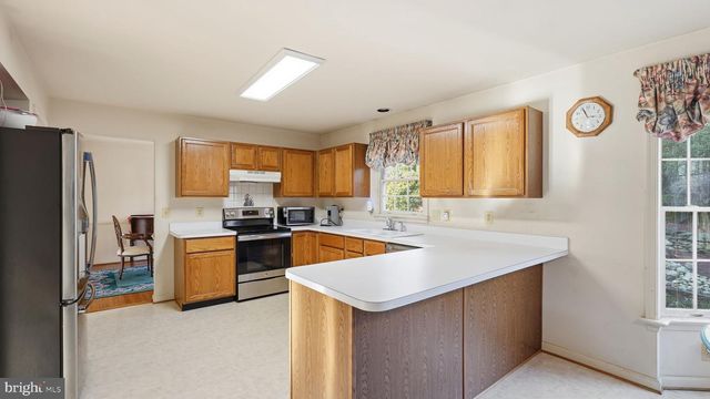 4 SPRING LAKE DR, Stafford, VA 22556