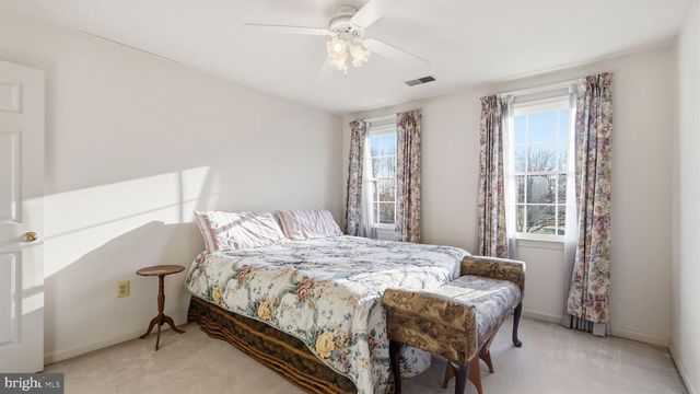 4 SPRING LAKE DR, Stafford, VA 22556