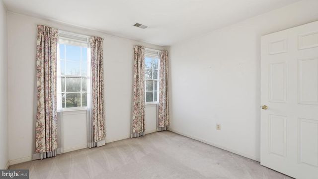 4 SPRING LAKE DR, Stafford, VA 22556