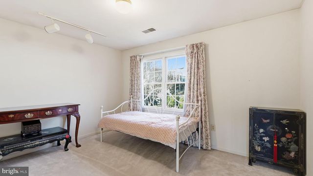 4 SPRING LAKE DR, Stafford, VA 22556