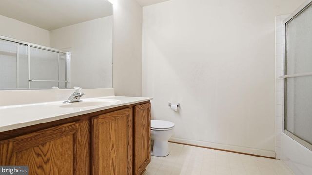 4 SPRING LAKE DR, Stafford, VA 22556