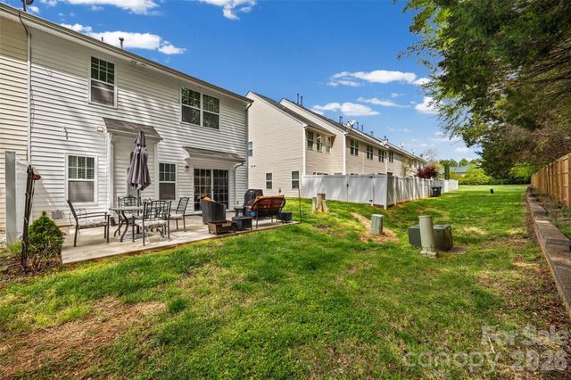 2086 Shady Pond Drive, Lake Wylie, SC 29710