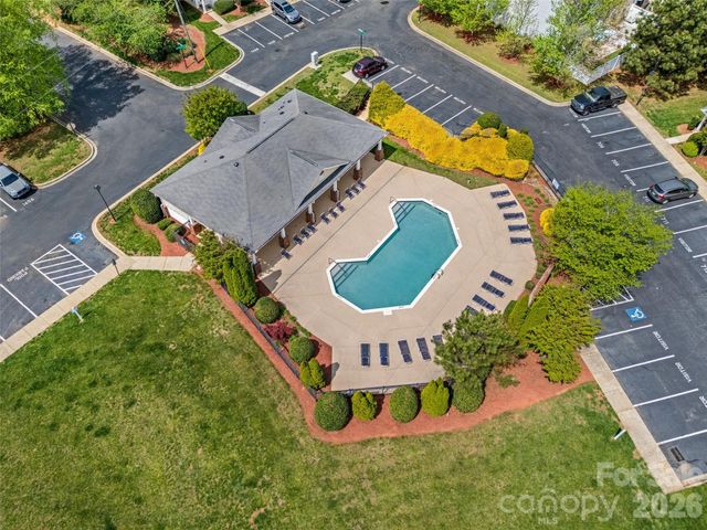 2086 Shady Pond Drive, Lake Wylie, SC 29710