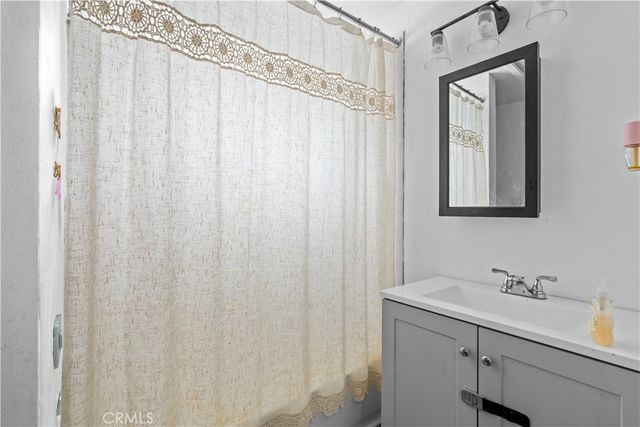 243 W C St., Colton, CA 92324