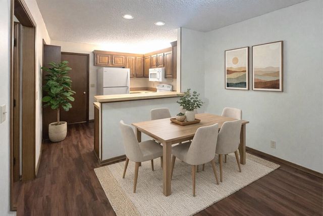 1518 S Todd Pl, Wichita, KS 67207