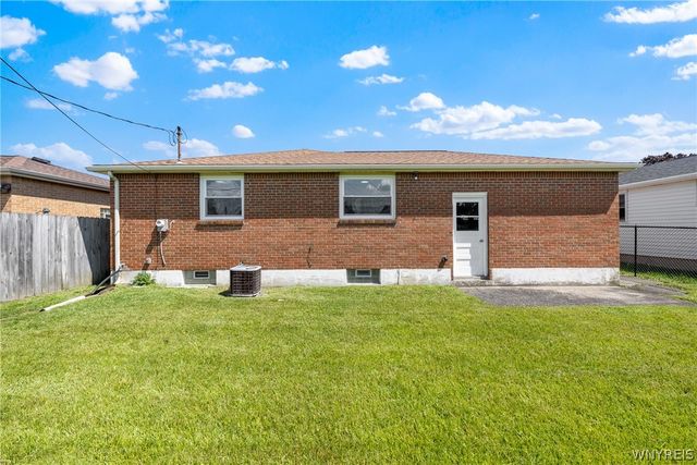 19 Davidson Drive, Cheektowaga, NY 14043