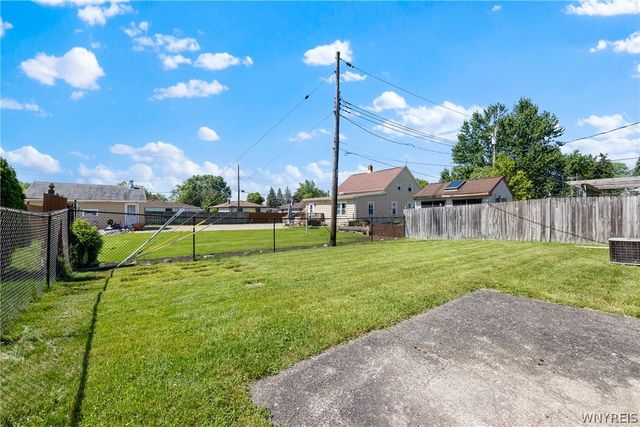 19 Davidson Drive, Cheektowaga, NY 14043