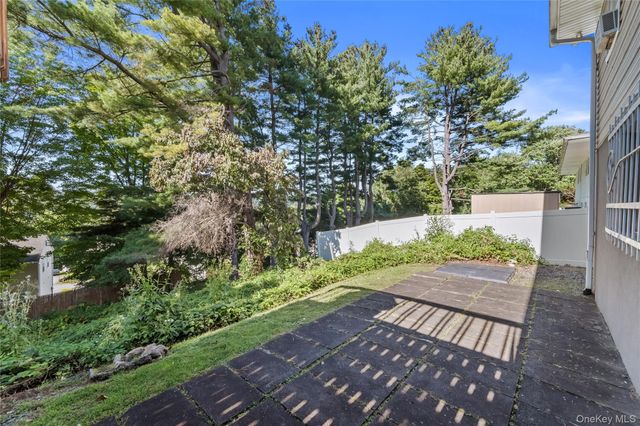 18 Buena Vista Avenue, Peekskill, NY 10566