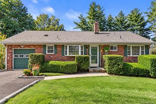 18 Buena Vista Avenue, Peekskill, NY 10566
