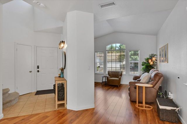 8121 Deer Spring Cir, Antelope, CA 95843