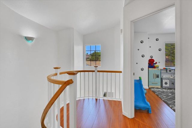 8121 Deer Spring Cir, Antelope, CA 95843