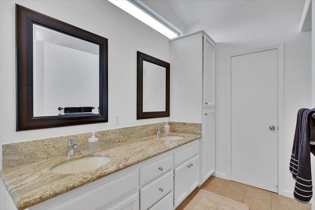 8121 Deer Spring Cir, Antelope, CA 95843