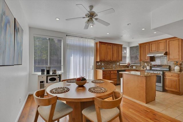 8121 Deer Spring Cir, Antelope, CA 95843