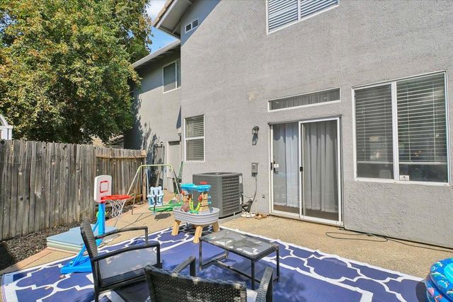 8121 Deer Spring Cir, Antelope, CA 95843