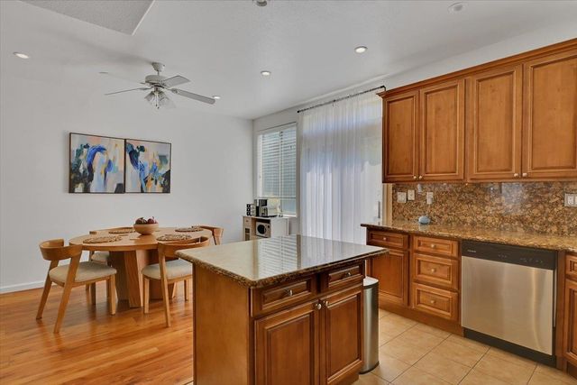 8121 Deer Spring Cir, Antelope, CA 95843