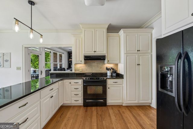 115 Lakeshore Court NE, Milledgeville, GA 31061