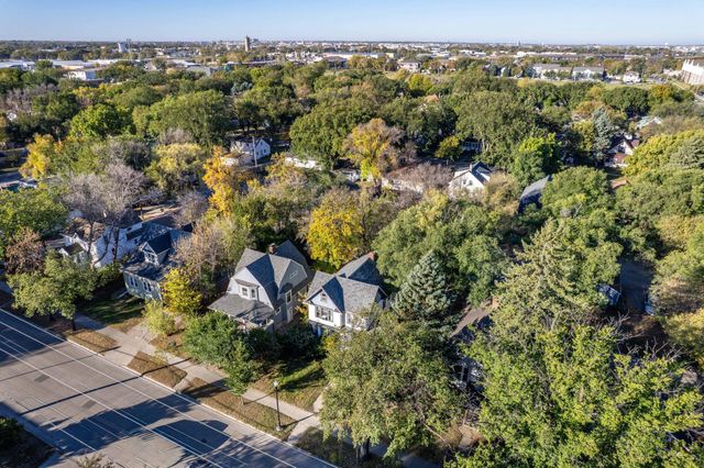 1026 University Drive N, Fargo, ND 58102
