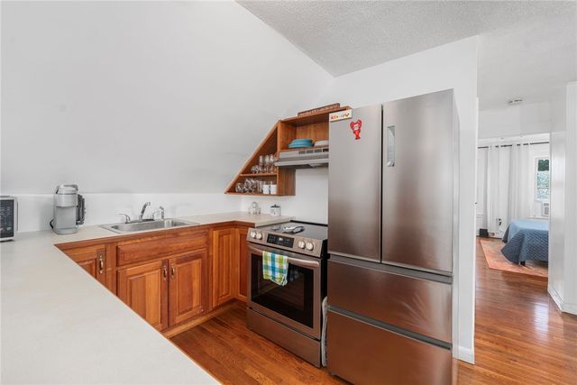 183 Wood Street 3, Bristol, RI 02809