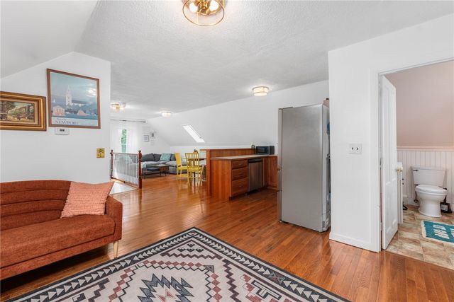 183 Wood Street 3, Bristol, RI 02809