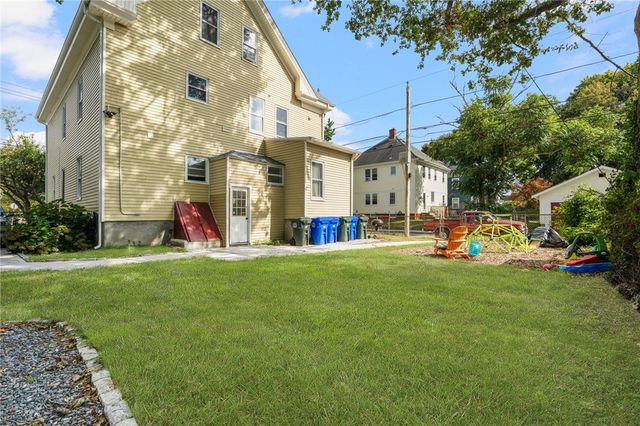183 Wood Street 3, Bristol, RI 02809