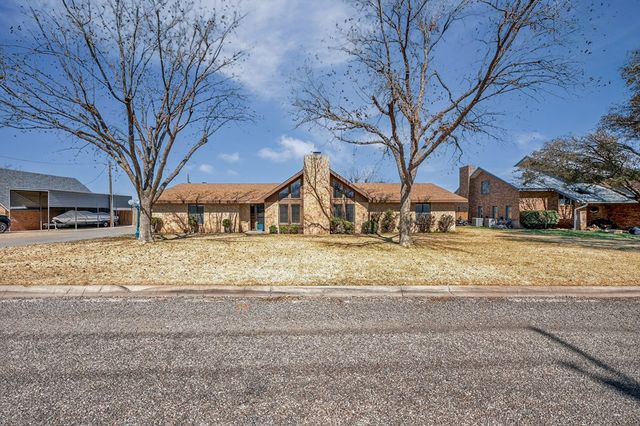 2507 E 24th St, Big Spring, TX 79720
